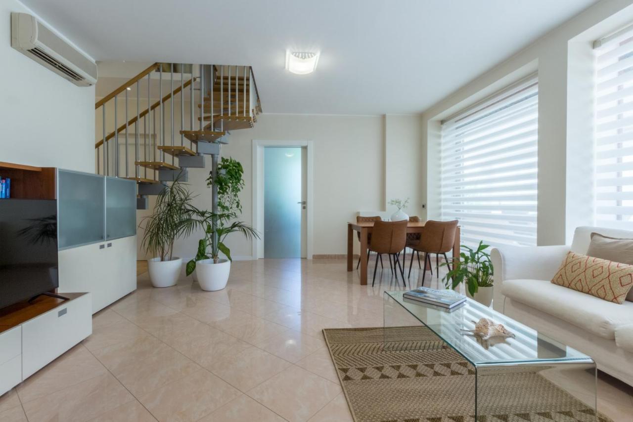 Guesthouse Libeticus Каляри Екстериор снимка